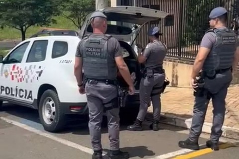 Jovem é preso após abandonar pit bull sob sol forte  em Rio Preto