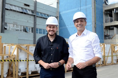 Prefeito visita obras do novo hospital, que já está 81% concluída