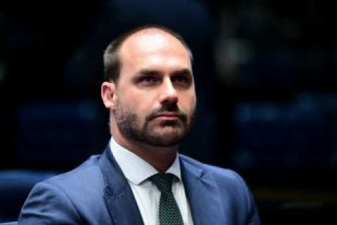 “Tenho inveja do Maduro”, diz Eduardo Bolsonaro ao criticar prisão do pai