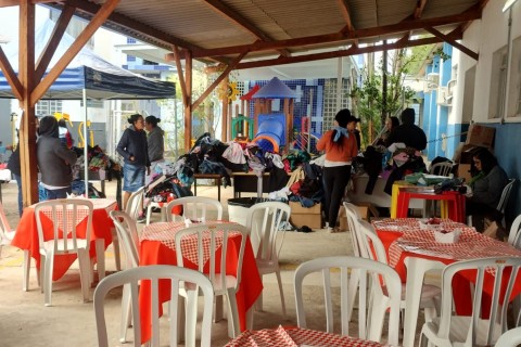 APAE de Várzea Paulista realiza Bazar do Pastel com renda solidária