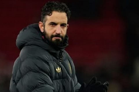 Ruben Amorim já não é treinador do Manchester United